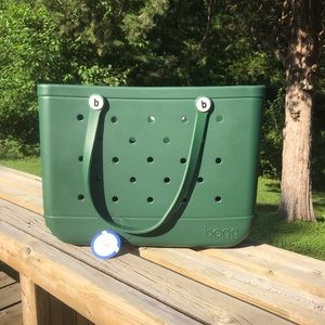 NWT Hunter Green Original (large) Bogg Bag.